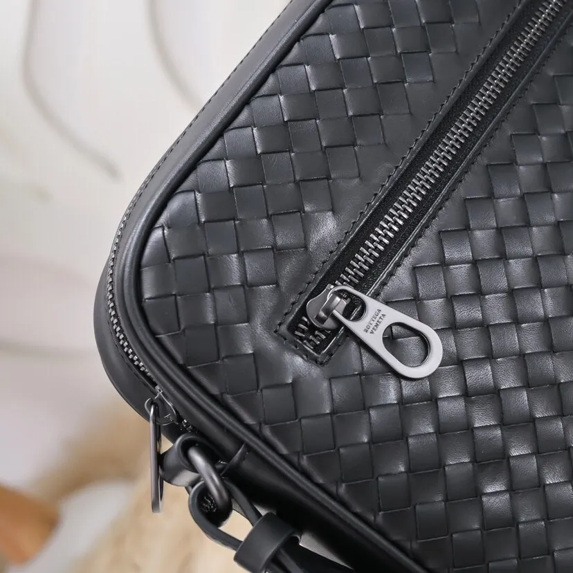 All categories 💚 Top version men’s bags 💚 BV 2024 new BV crossbody bag
